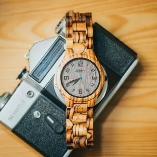 Luxusní dřevěné hodinky s gravírováním TimeWood GECON