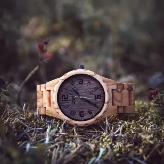 Dřevěné náramkové hodinky TimeWood LIO s gravírováním zdarma