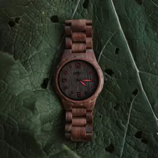 Hodinky ze dřeva TimeWood WOOZ s vlastním gravírováním