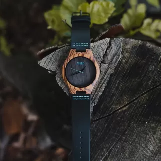 Dřevěné hodinky s koženým páskem TimeWood OZZY