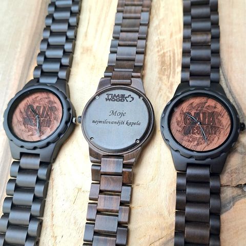 Výroba limitované edice dřevěných hodinek #TimeWood 🍁 pro naši oblíbenou kapelu @gaiamesiah 🤟

#drevenehodinky #gaiamesiah #limitovanaedice #metal #hodinky #drevo #woodenwatch #woodenwatches #limitededition #timepieces #sandalwood #watches