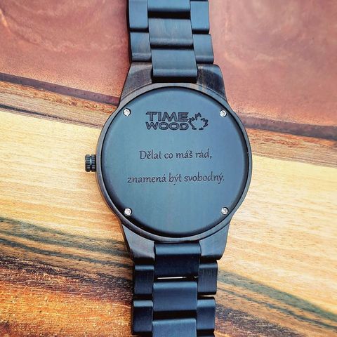 Tesat do kamene, 
nebo gravírovat na hodinky #TimeWood 🍁